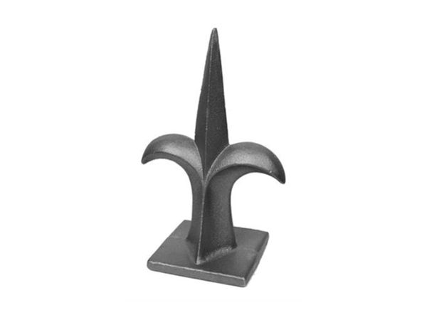 Cast iron spear, 9.25 x 6 inch, square flat base